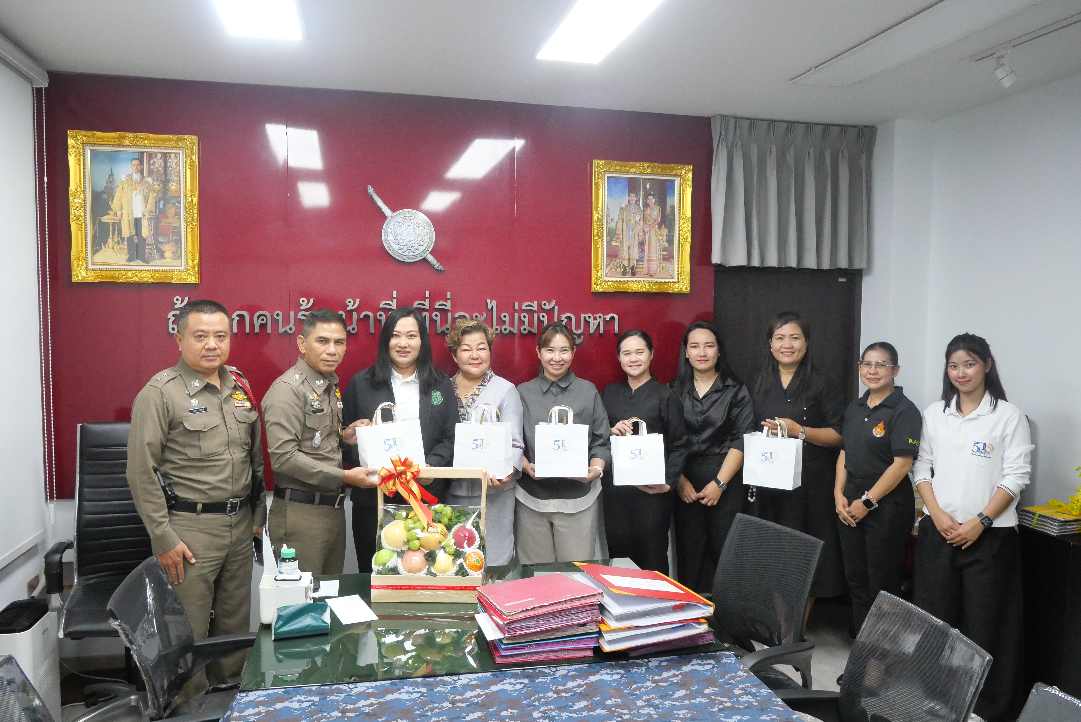 title - ส.ป.ก. ขอขอบคุณสถานีตำรวจนครบาลนางเลิ้งที่ให้การสนับสนุนการบริการจราจร การจัดงานวันคล้ายวันสถาปนา ส.ป.ก. ครบรอบ 51 ปี